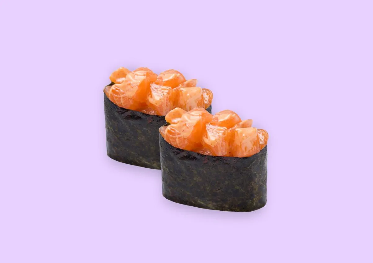 Гункан с лососем
